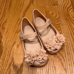 Adorable pink/peachy mini Melissa shoes